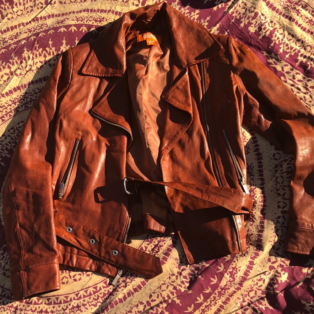 Kors by Michael Kors 100 % leather